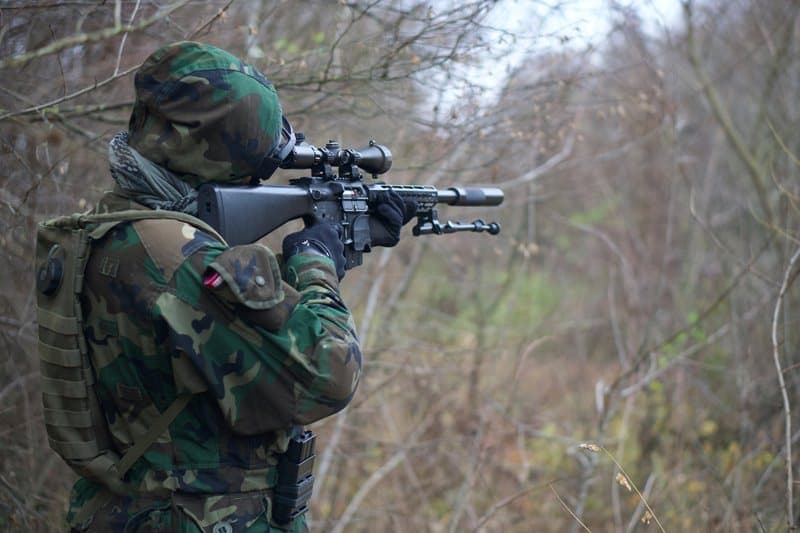 how to use a rifle scope properly